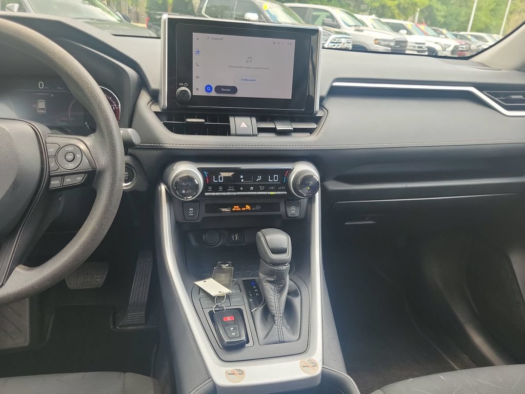 Certified 2025 Toyota RAV4 XLE FWD image 24