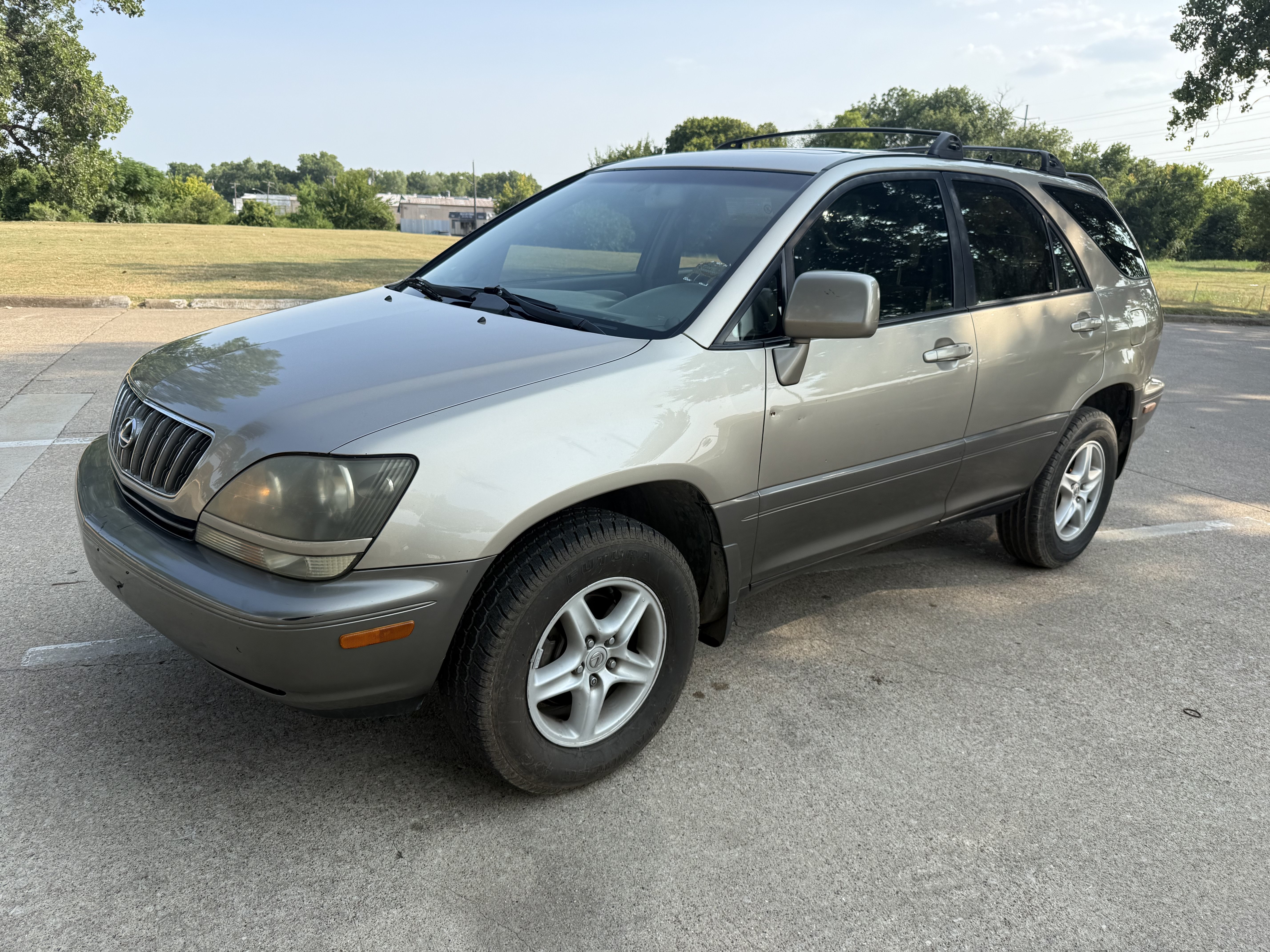 Used 1999 Lexus RX 300 w/ Premium Pkg