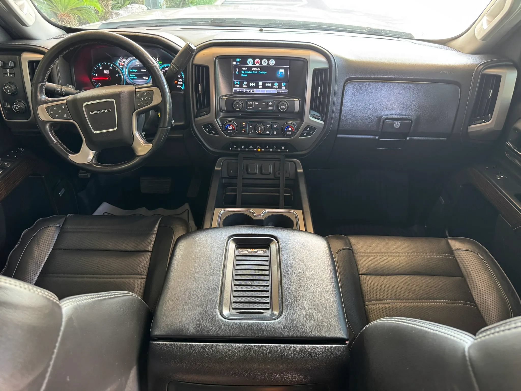 Used 2019 GMC Sierra 2500 Denali w/ Duramax Plus Package AWD/4WD image 21