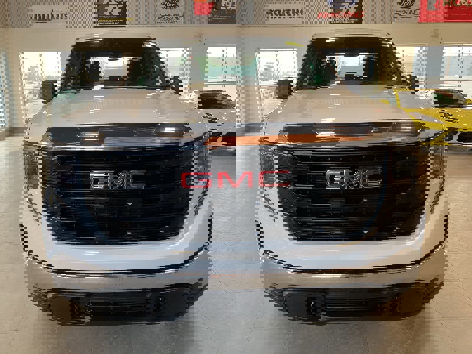 Used 2023 GMC Sierra 1500 Pro image 2