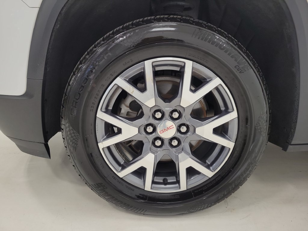 Used 2023 GMC Acadia SLT FWD image 6