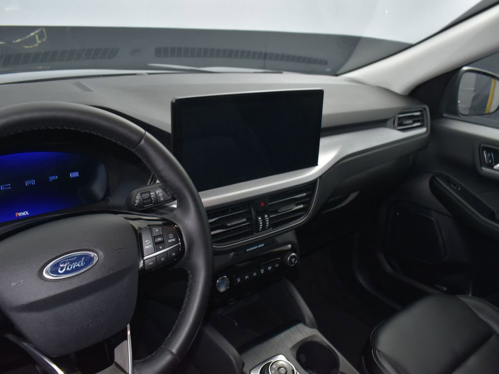 Used 2024 Ford Escape Platinum image 15