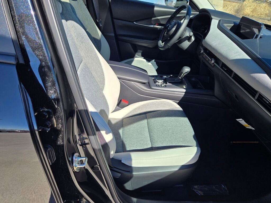 New 2026 MAZDA CX-30 Aire Edition image 4