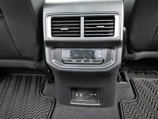 New 2026 Volkswagen Atlas SE image 25