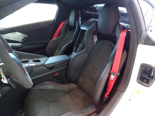 New 2027 Chevrolet Corvette Grand Sport w/ Z52 Sport Performance Package RWD image 11