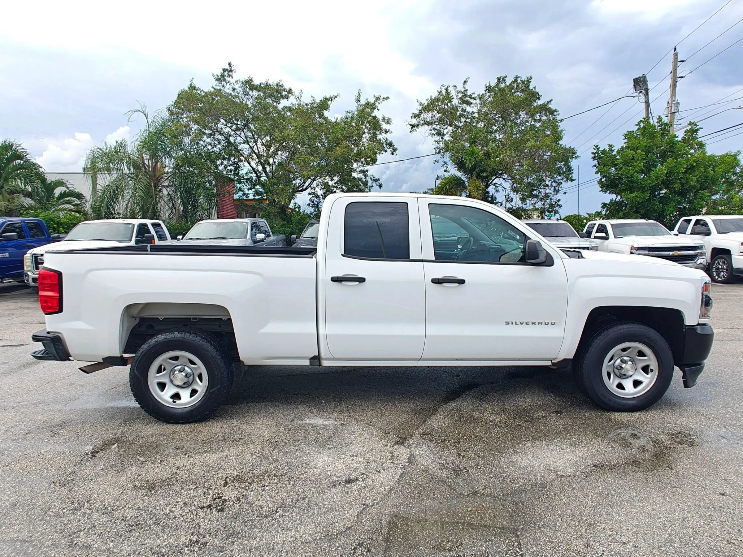 Used 2019 Chevrolet Silverado 1500 W/T w/ WT Convenience Package RWD image 9