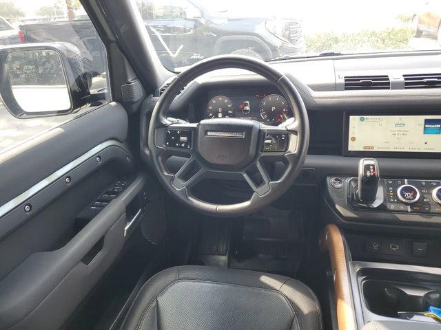 Used 2023 Land Rover Defender 110 X-Dynamic SE image 12