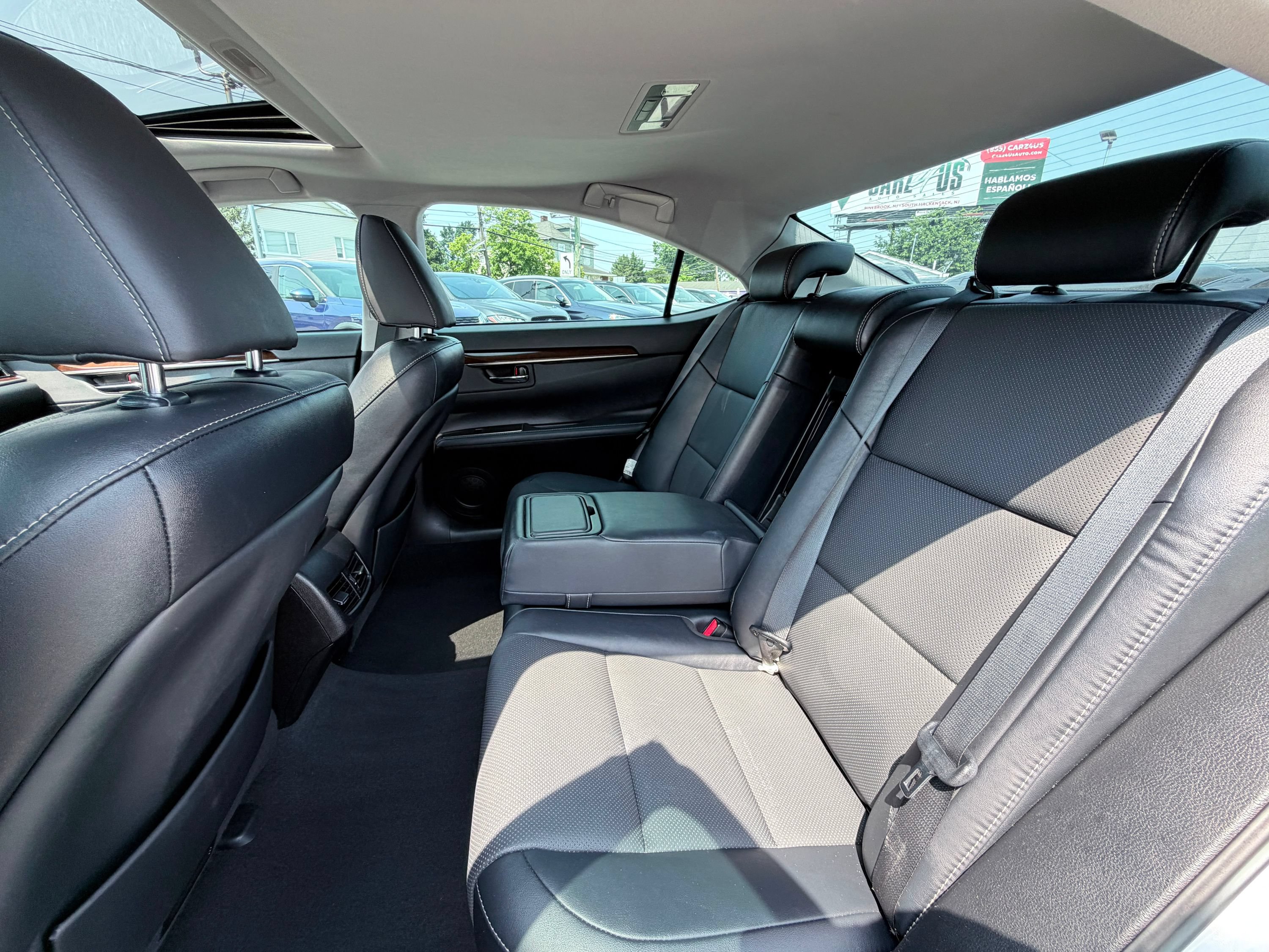 Used 2018 Lexus ES 350 w/ Premier Package FWD image 18