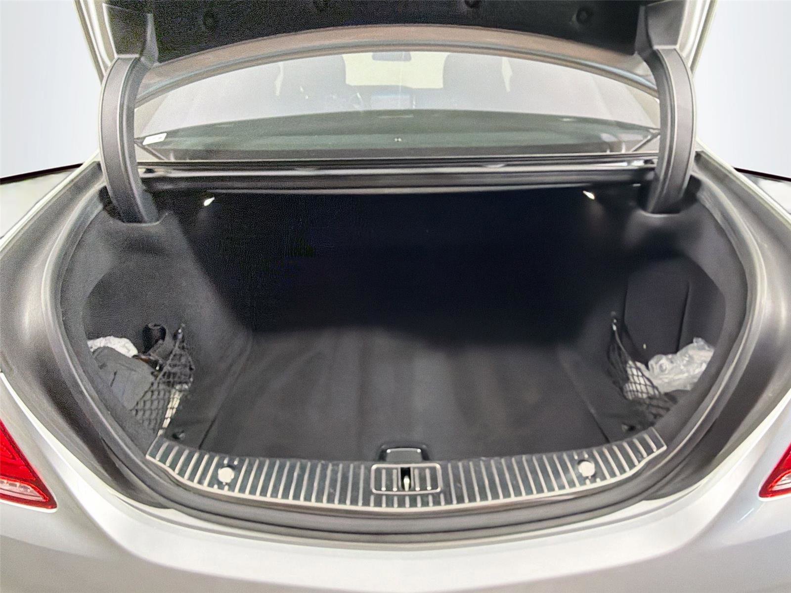 Used 2015 Mercedes-Benz S 550 Sedan image 28