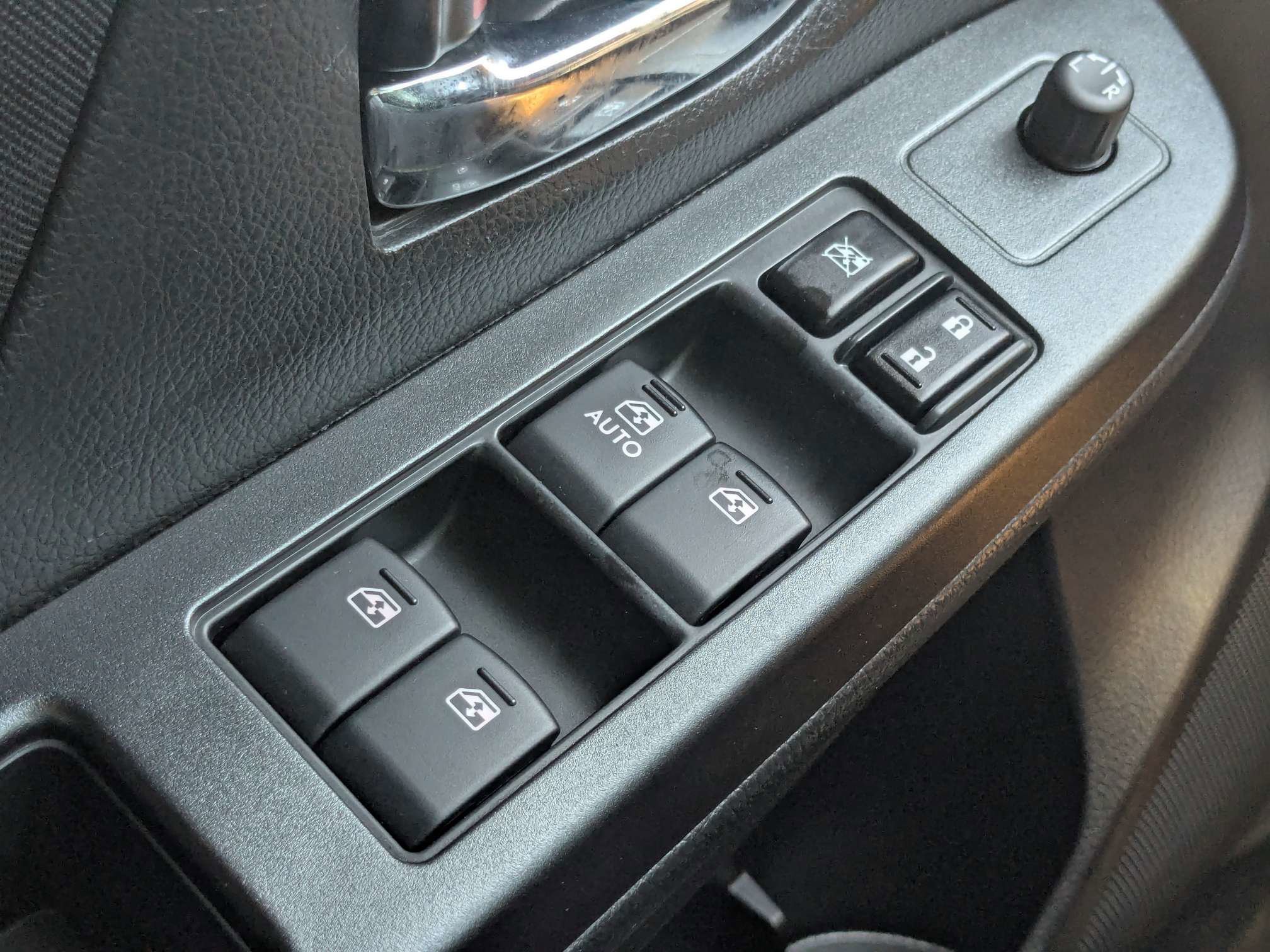 Used 2015 Subaru WRX AWD/4WD image 27