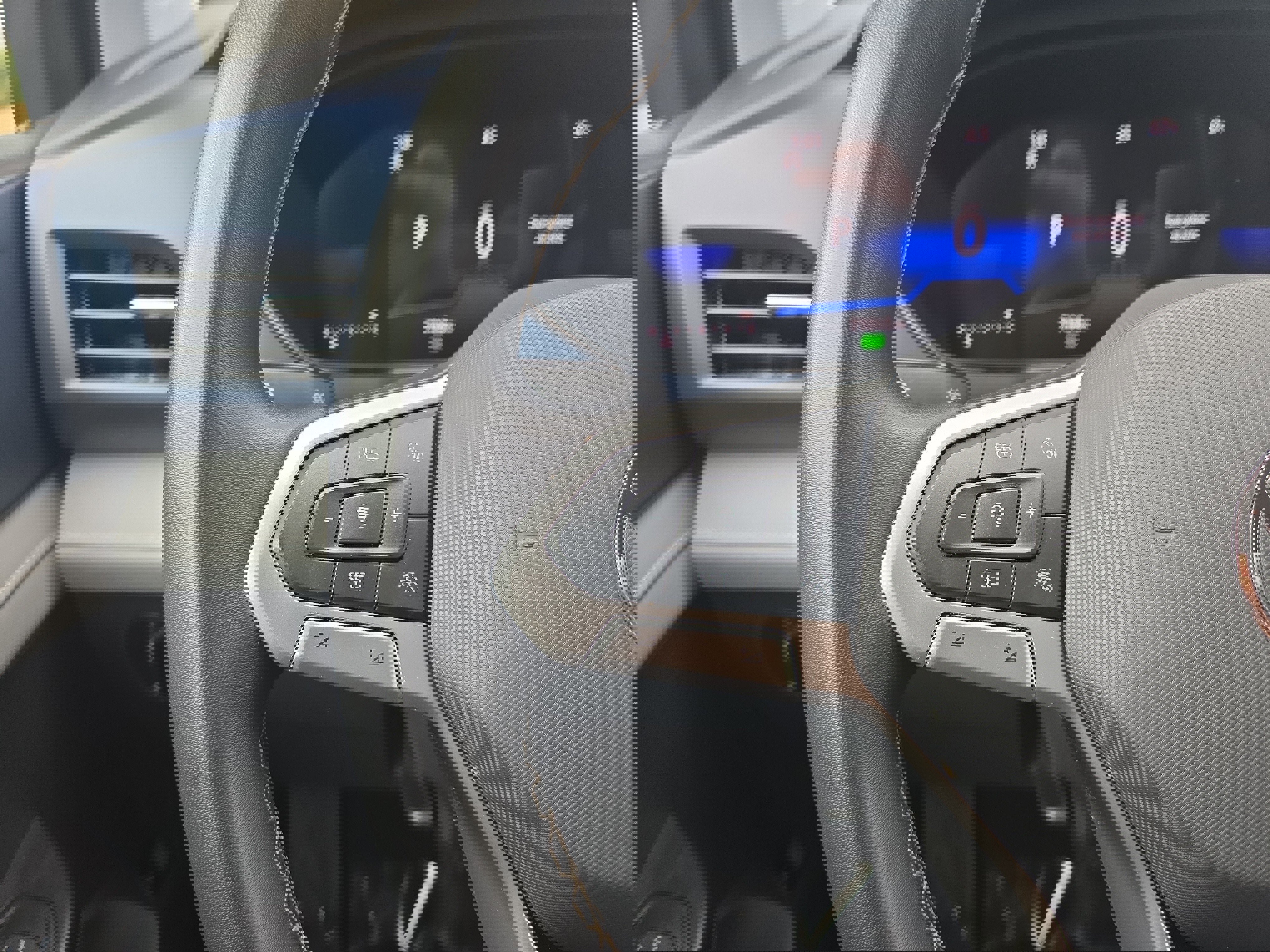 Used 2024 Volkswagen Taos SE image 16