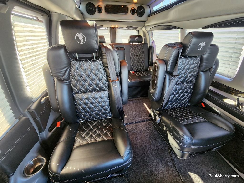 Used 2023 Chevrolet Express 2500 image 4