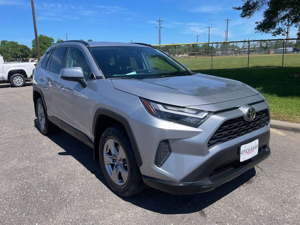 Used 2023 Toyota RAV4 XLE image 3