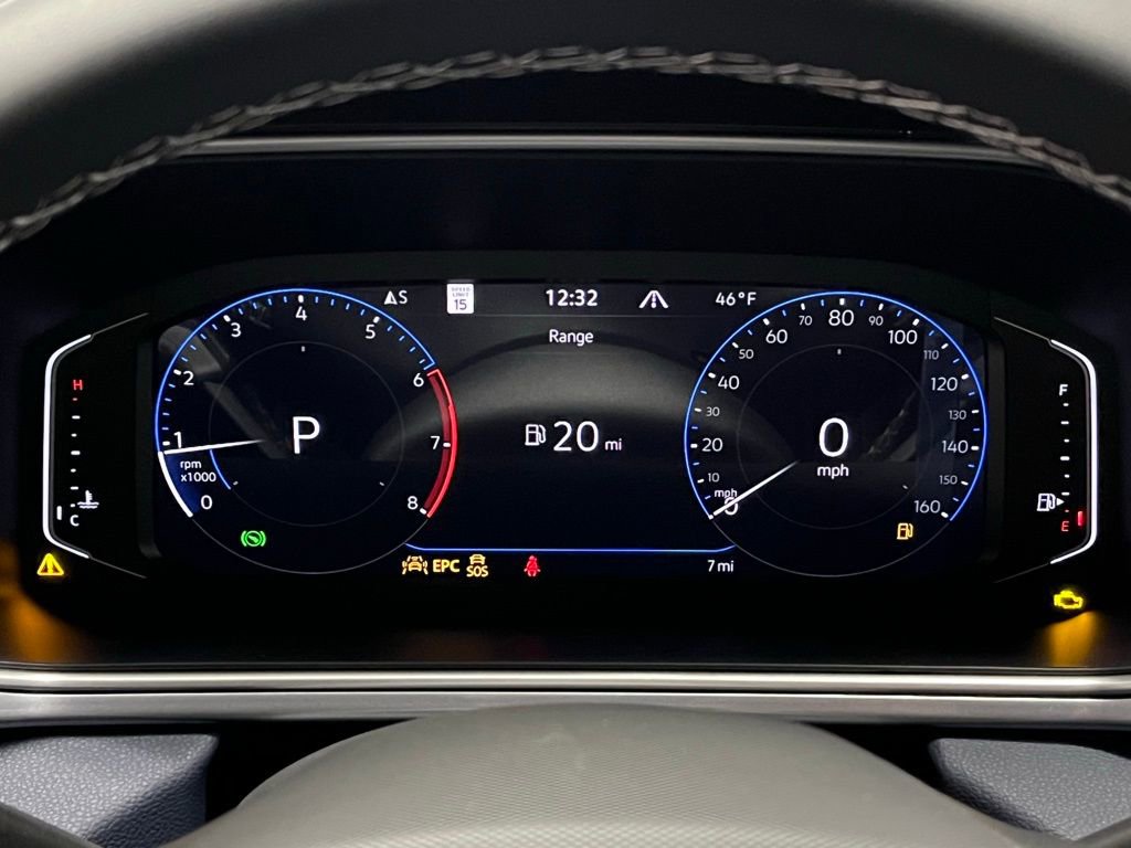 New 2025 Volkswagen Taos SEL image 24