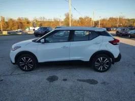 Used 2020 Nissan Kicks SV FWD image 5
