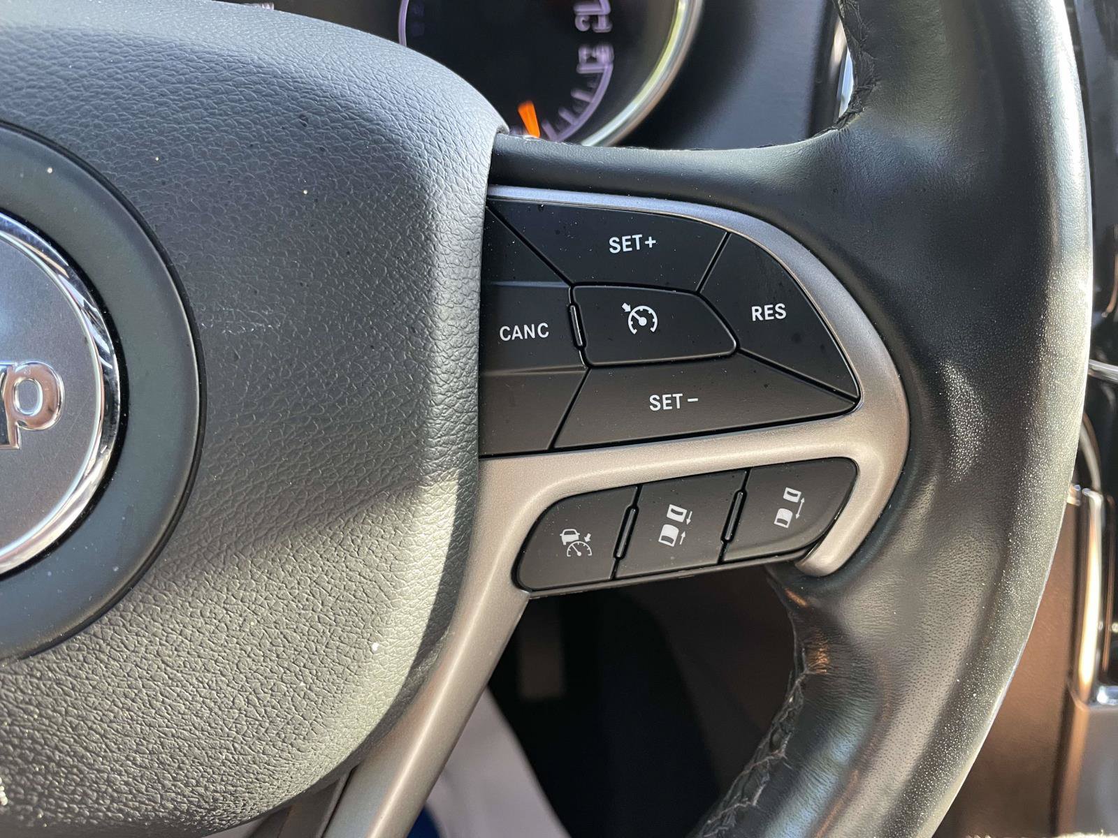 Certified 2021 Jeep Grand Cherokee Limited w/ Quick Order Package 28K 80th AWD/4WD image 26