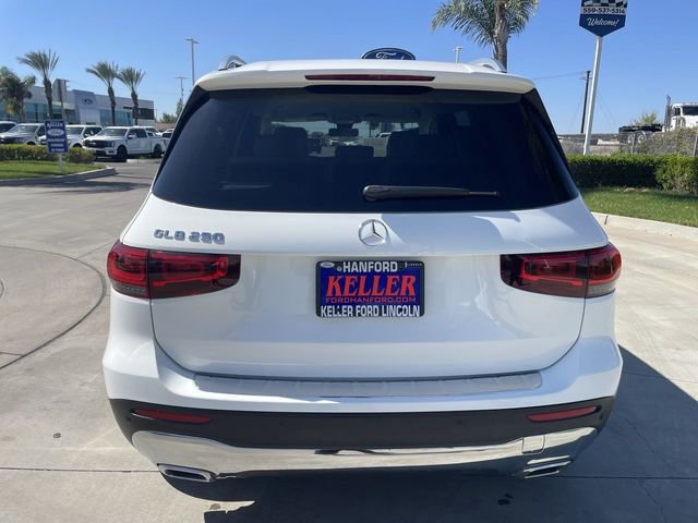 Used 2022 Mercedes-Benz GLB 250 w/ Premium Package Lite image 7