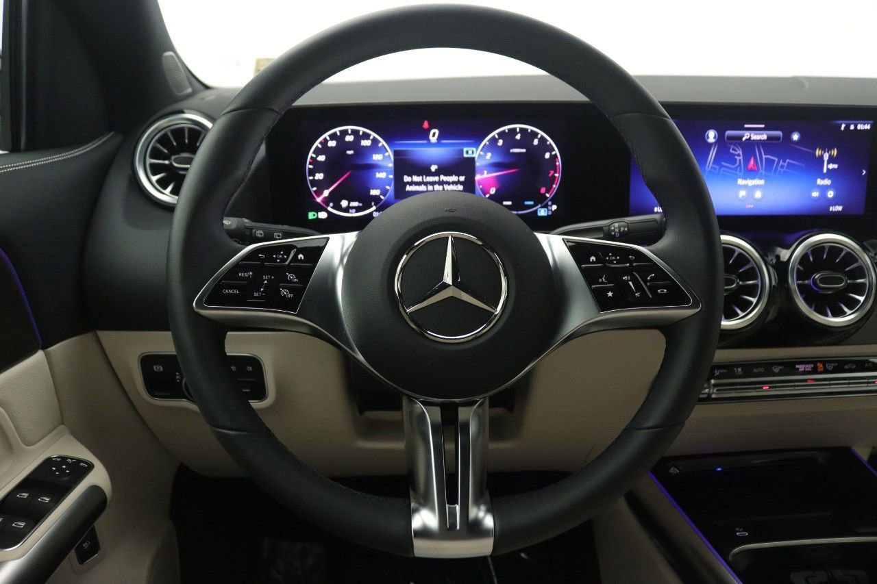 Certified 2025 Mercedes-Benz GLA 250 image 10