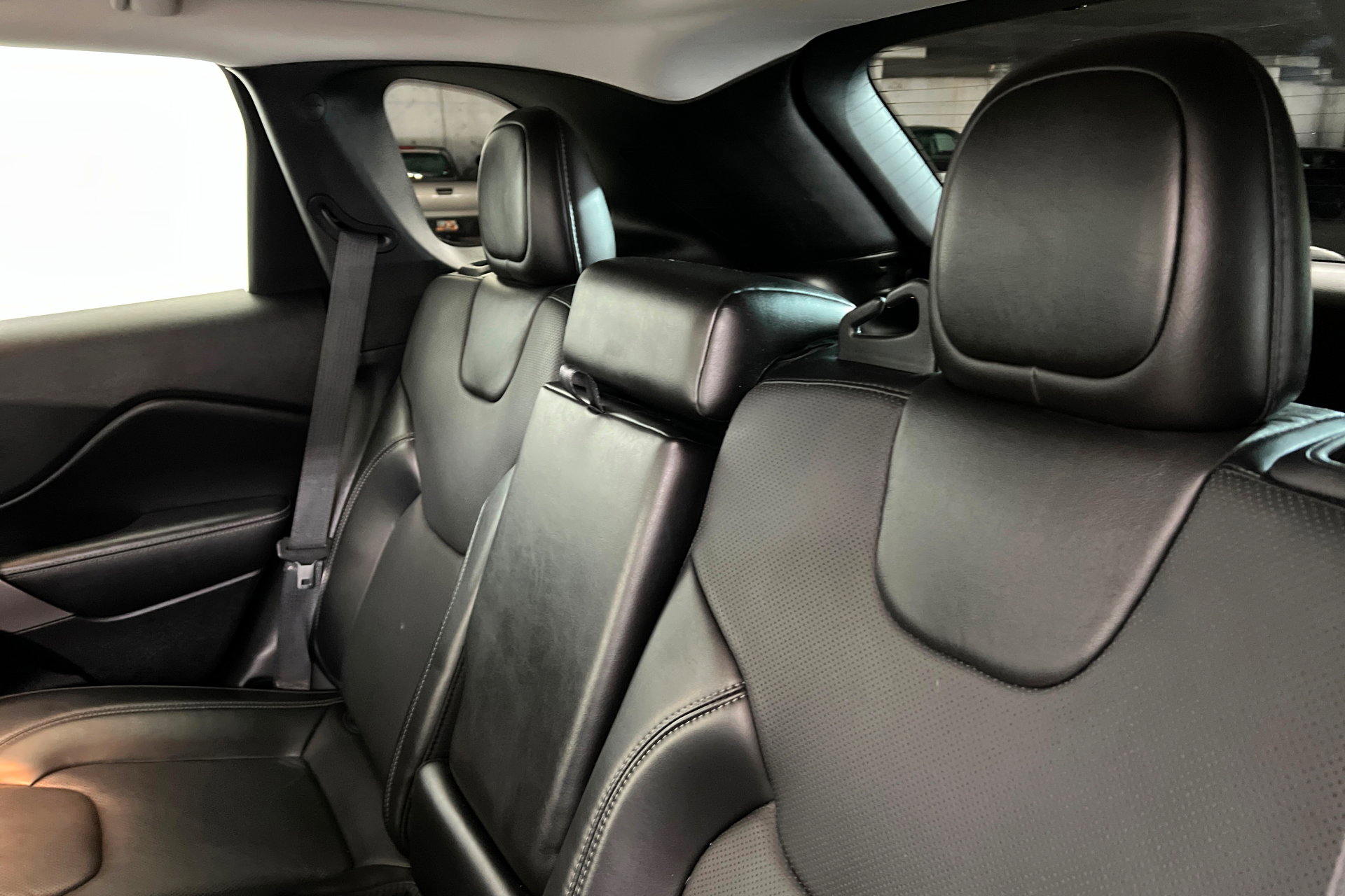 Used 2021 Jeep Cherokee Limited image 20