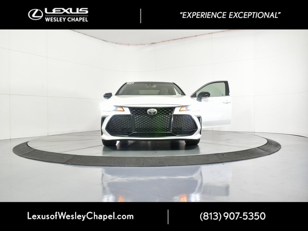 Used 2019 Toyota Avalon XSE image 40