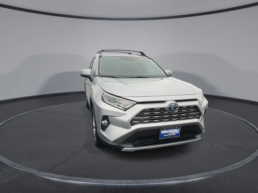 Used 2020 Toyota RAV4 Limited image 3