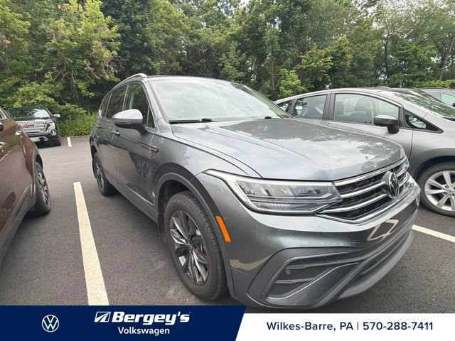 Certified 2024 Volkswagen Tiguan SE AWD/4WD image 5