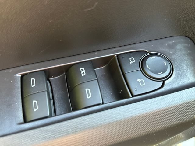 Used 2025 Chevrolet Colorado Trail Boss AWD/4WD image 22