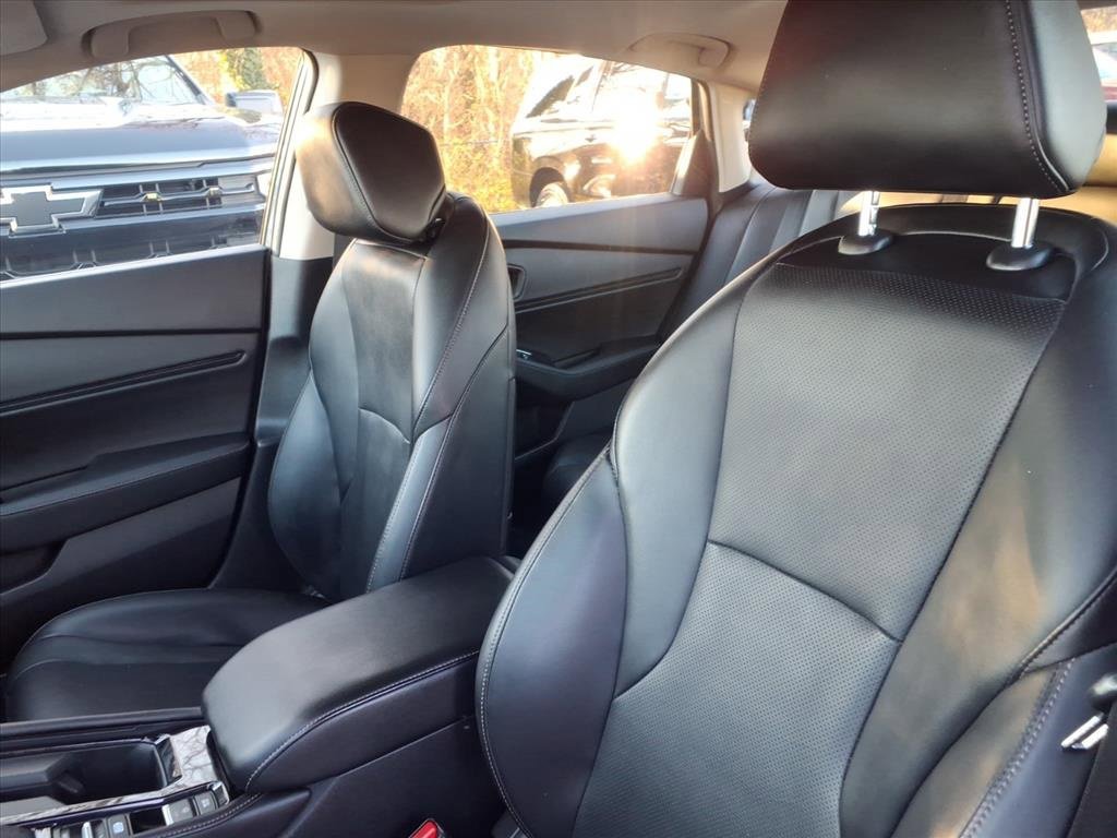 Used 2023 Honda Accord Touring image 12