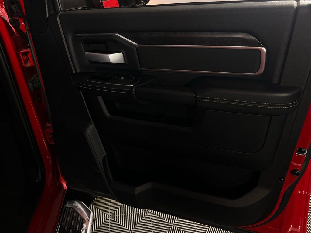 Used 2024 RAM 2500 Big Horn w/ Bed Utility Group image 33