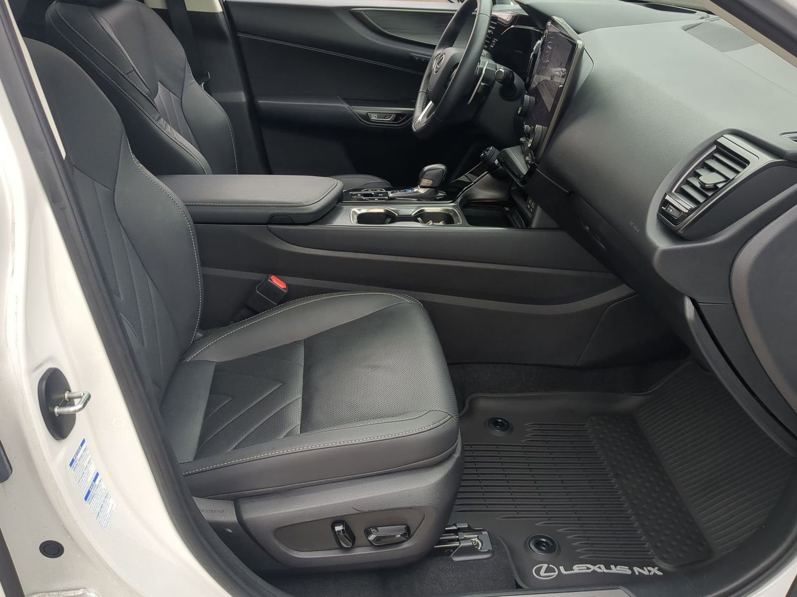 Used 2023 Lexus NX 300h AWD w/ Towing Package (2000 Lbs) image 25