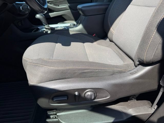 Certified 2018 Chevrolet Traverse LT FWD image 21