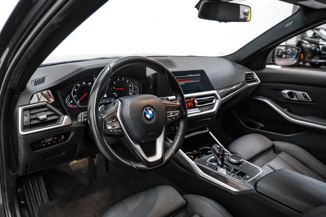 Used 2021 BMW 330i Sedan w/ Driving Assistance Package RWD image 3