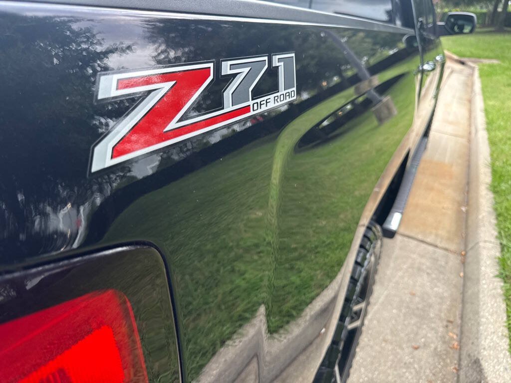 Used 2015 Chevrolet Silverado 1500 LTZ Z71 w/ LTZ Plus Package AWD/4WD image 7
