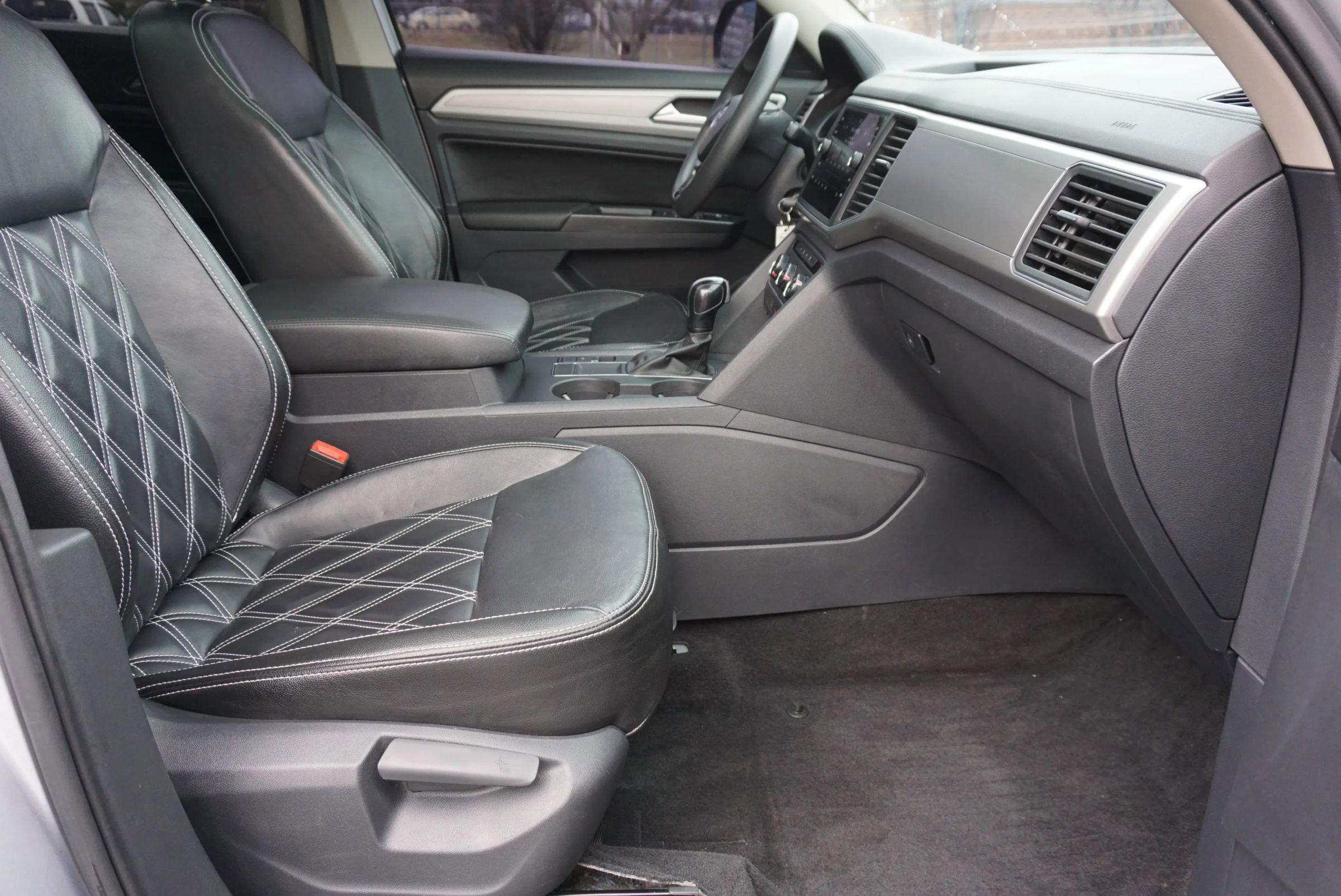 Used 2018 Volkswagen Atlas Launch Edition image 37