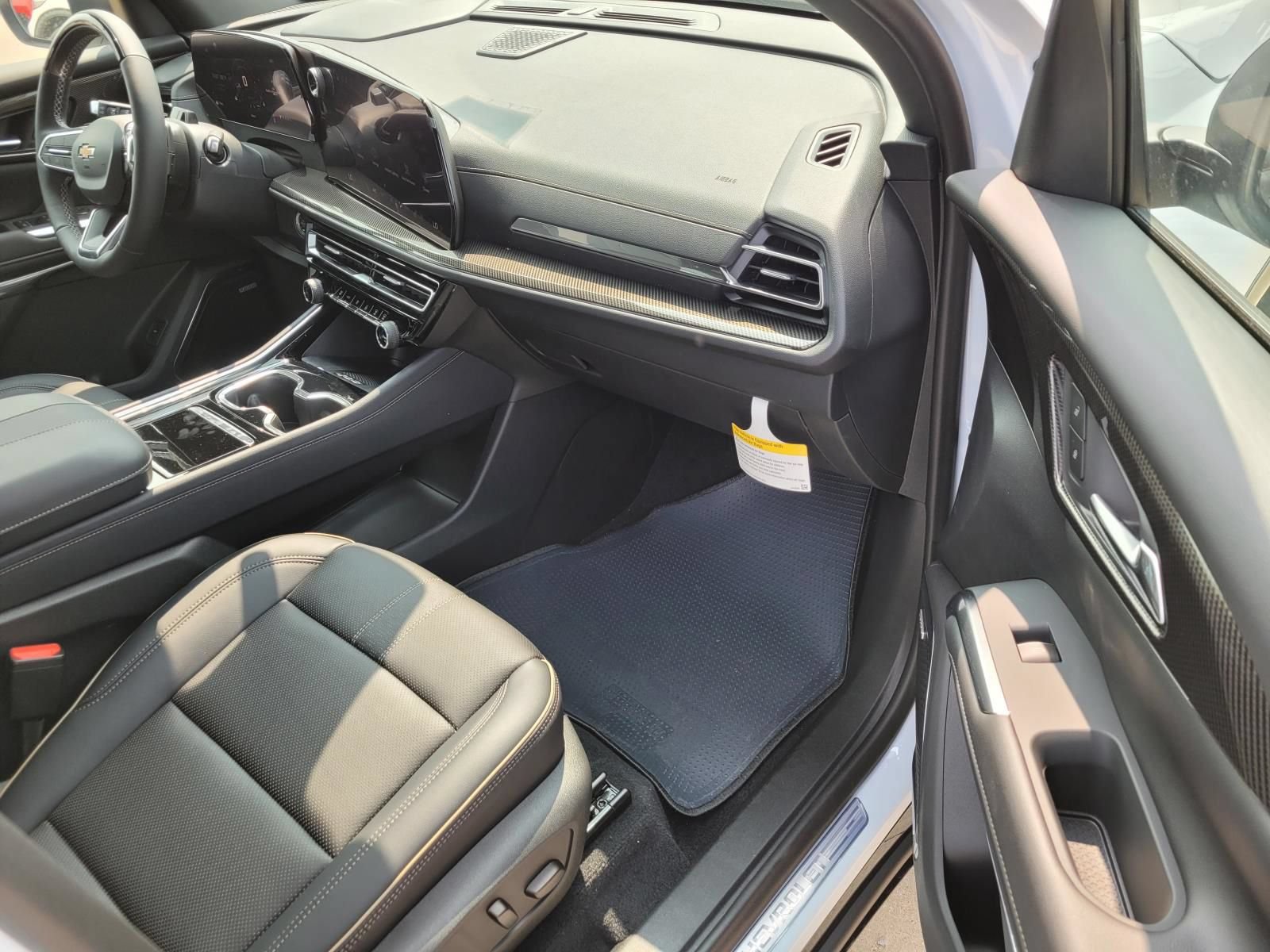 New 2026 Chevrolet Traverse High Country FWD image 6