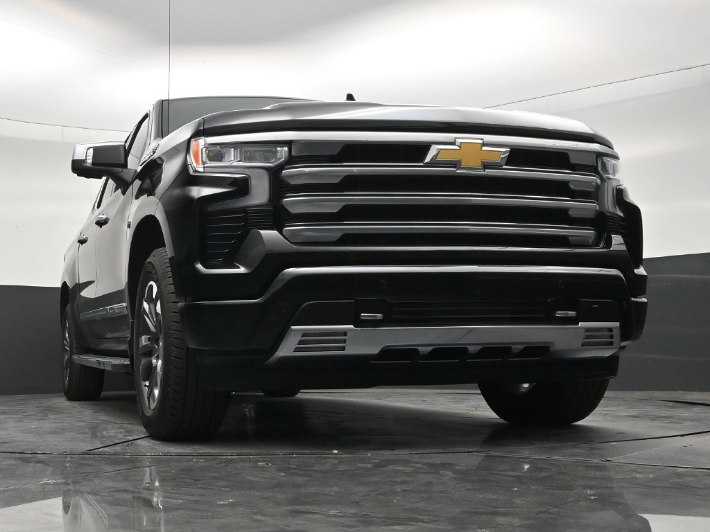 Used 2026 Chevrolet Silverado 1500 High Country w/ Technology Package RWD image 26