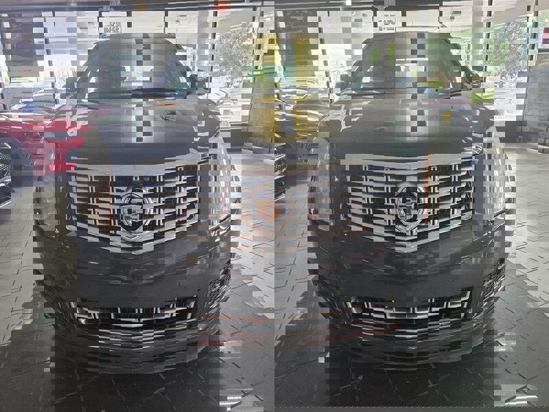 Used 2015 Cadillac SRX Luxury w/ Driver Awareness Package image 2