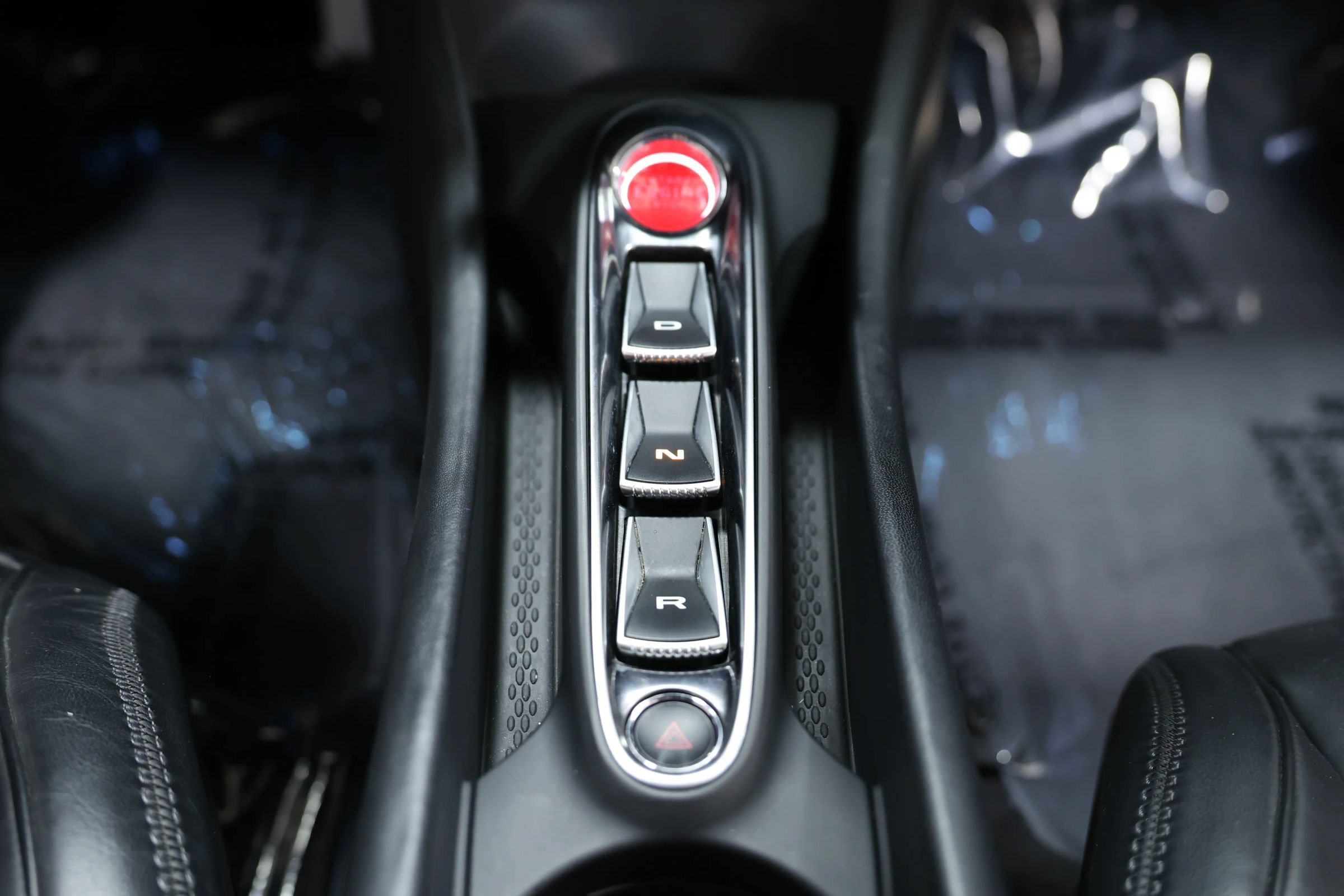 Used 2023 McLaren Artura RWD image 42