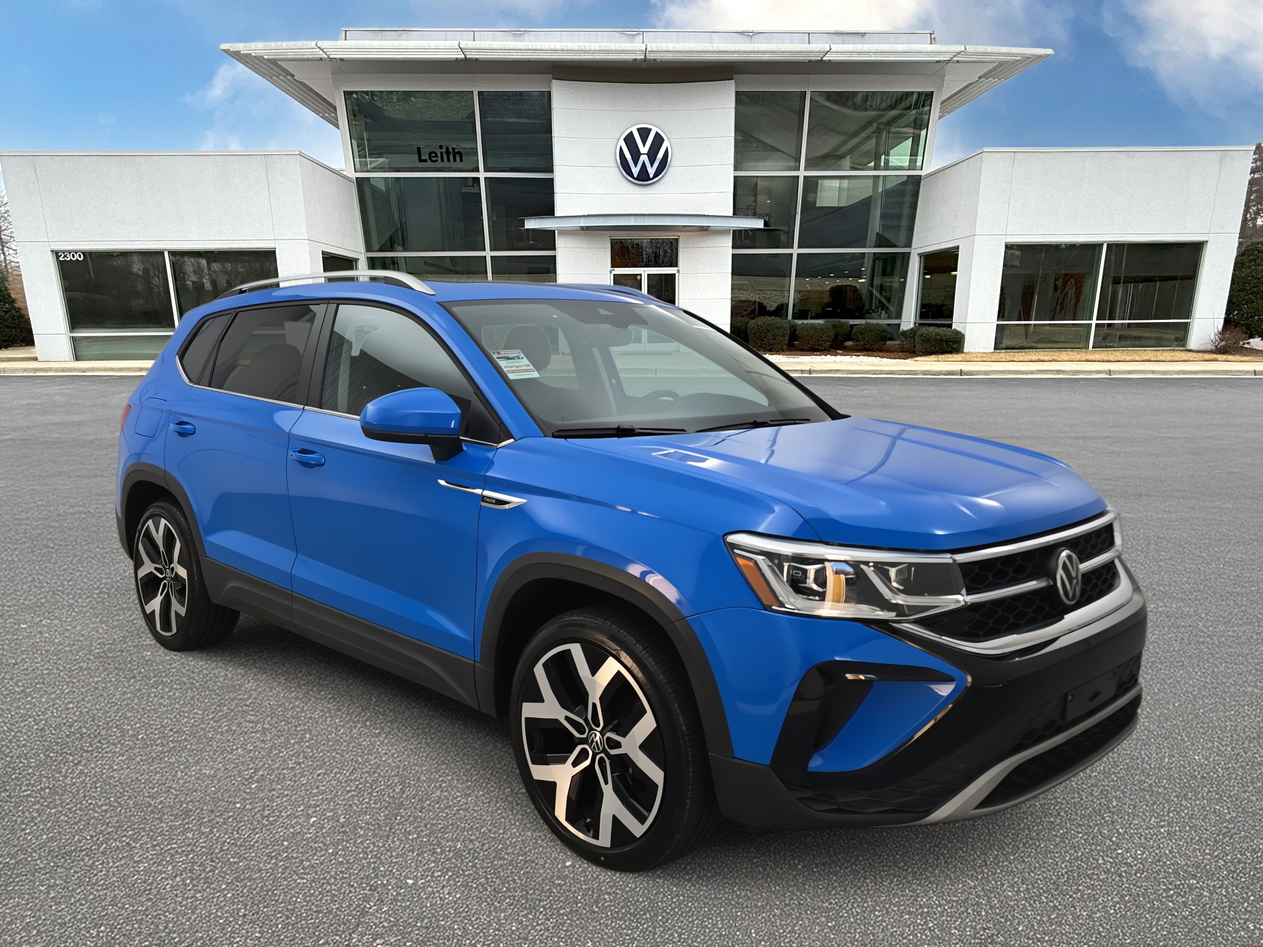 Certified 2022 Volkswagen Taos SEL w/ Panoramic Sunroof Package video 1