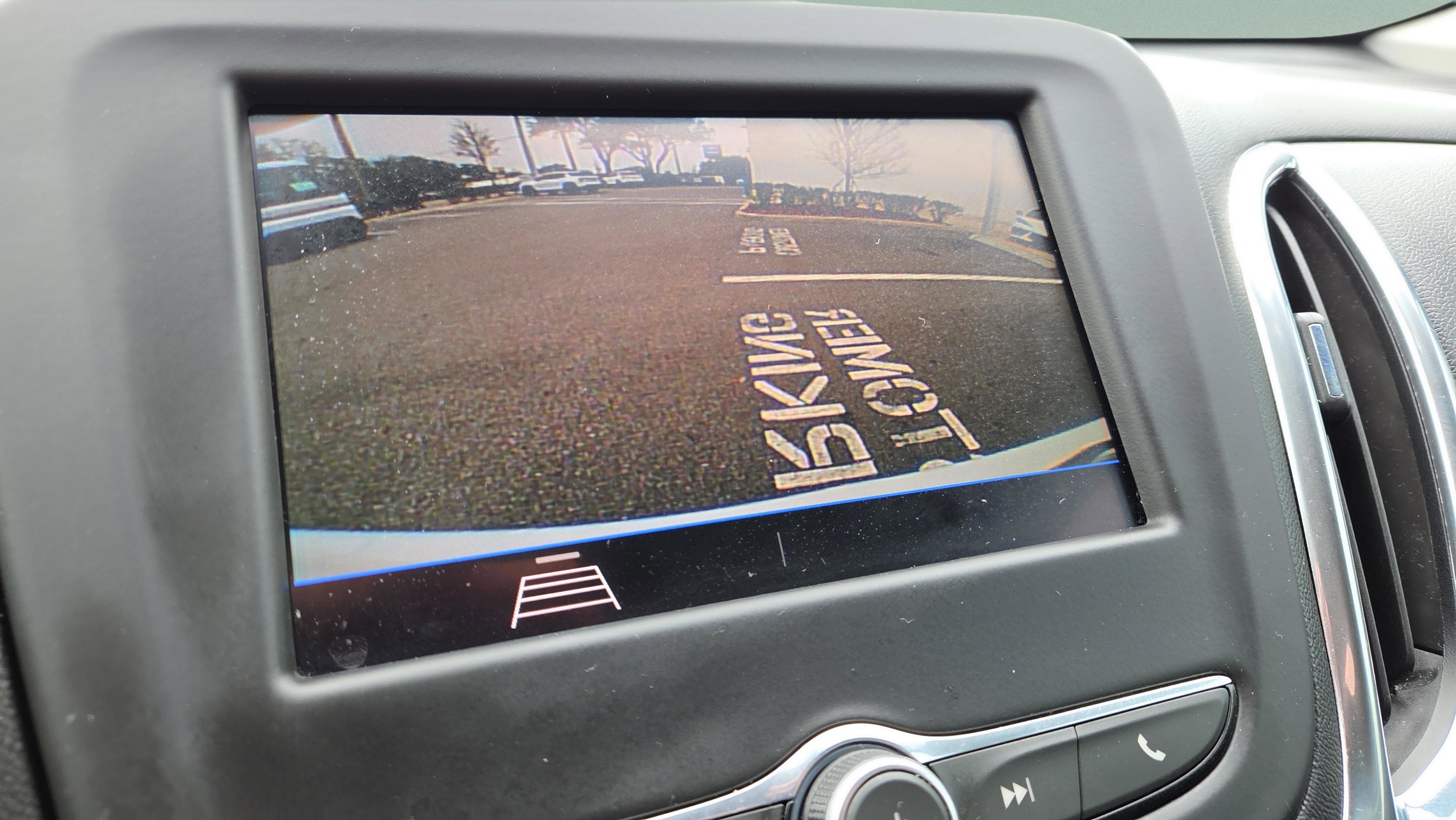 Used 2020 Chevrolet Equinox LT image 25