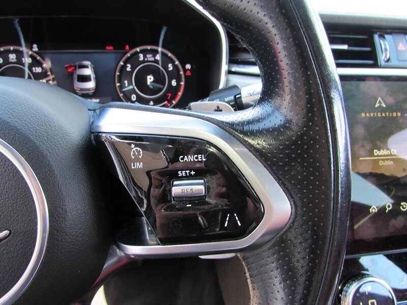 Used 2021 Jaguar XF R-Dynamic SE AWD/4WD image 14