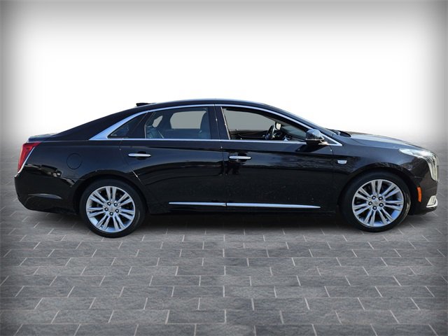 Used 2019 Cadillac XTS Luxury image 4