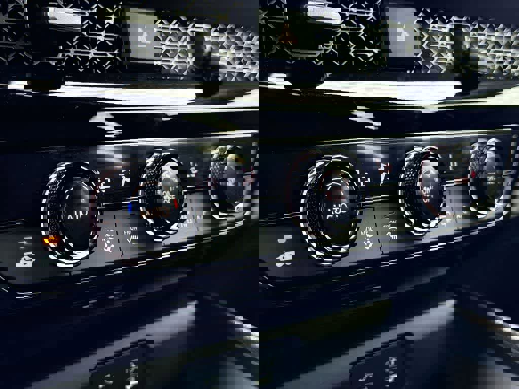 Used 2024 Honda Accord Sport image 20