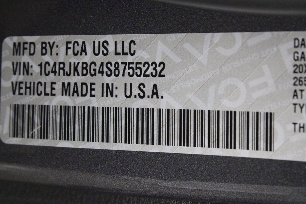 New 2025 Jeep Grand Cherokee L Limited w/ Black Appearance Package image 26