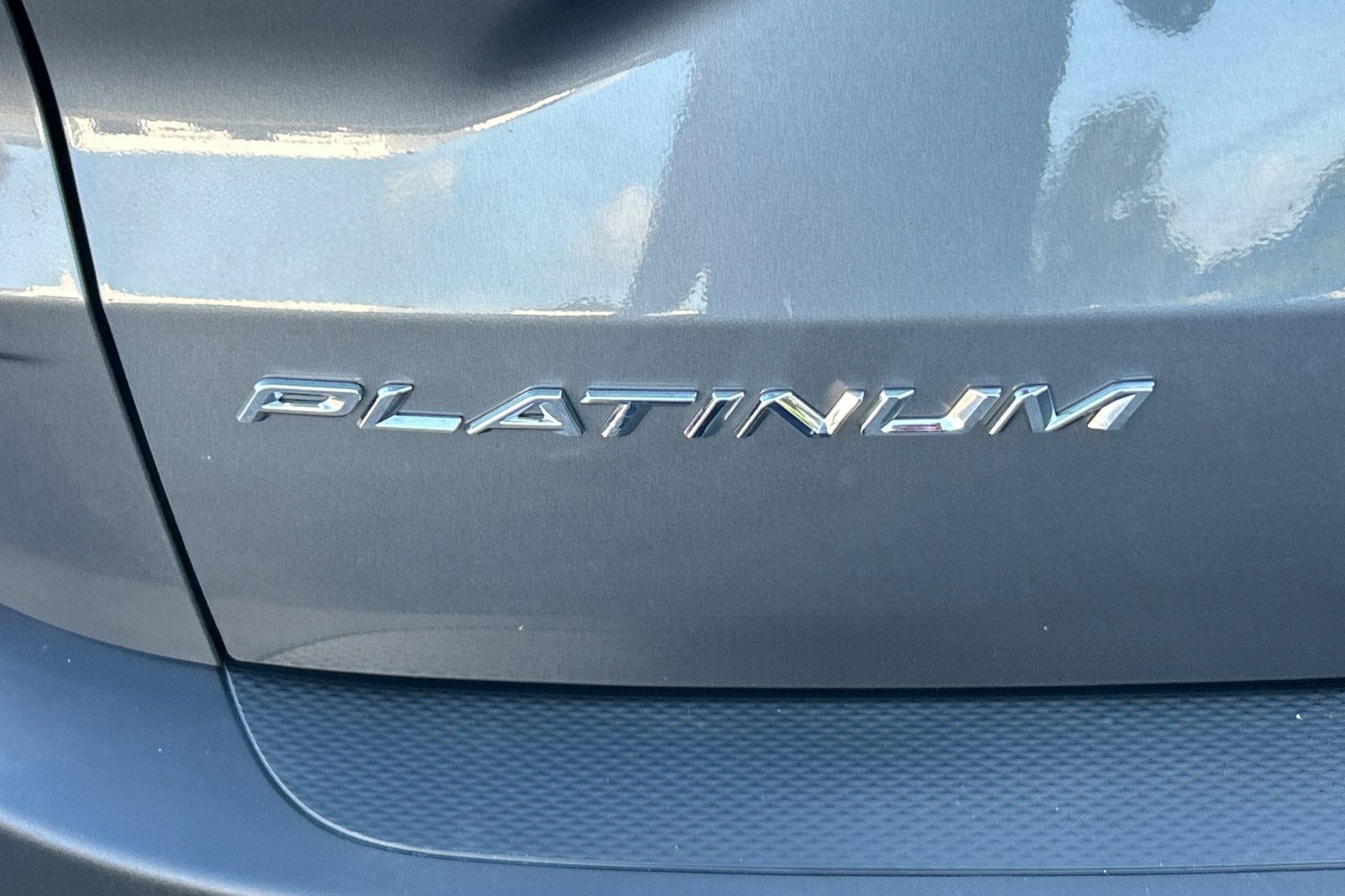 Used 2024 Ford Escape Platinum AWD/4WD image 27
