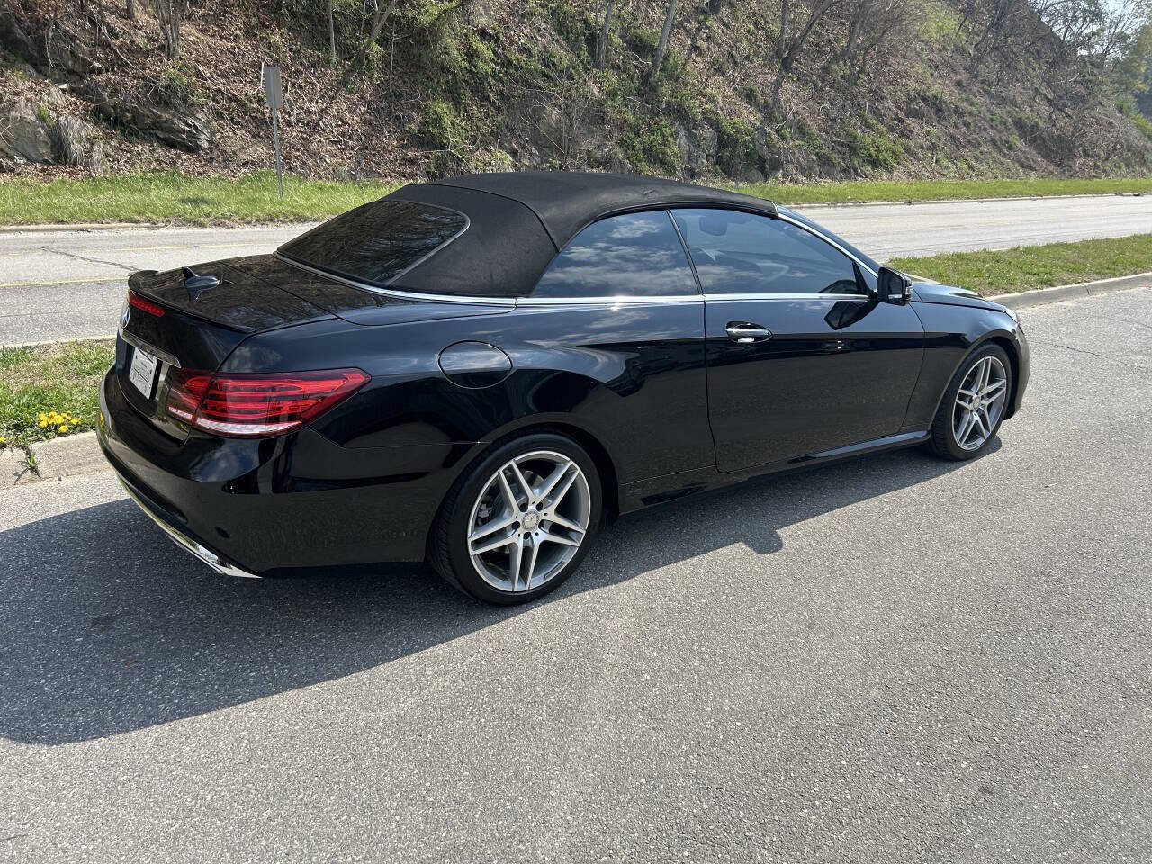 Used 2016 Mercedes-Benz E 550 Cabriolet image 11