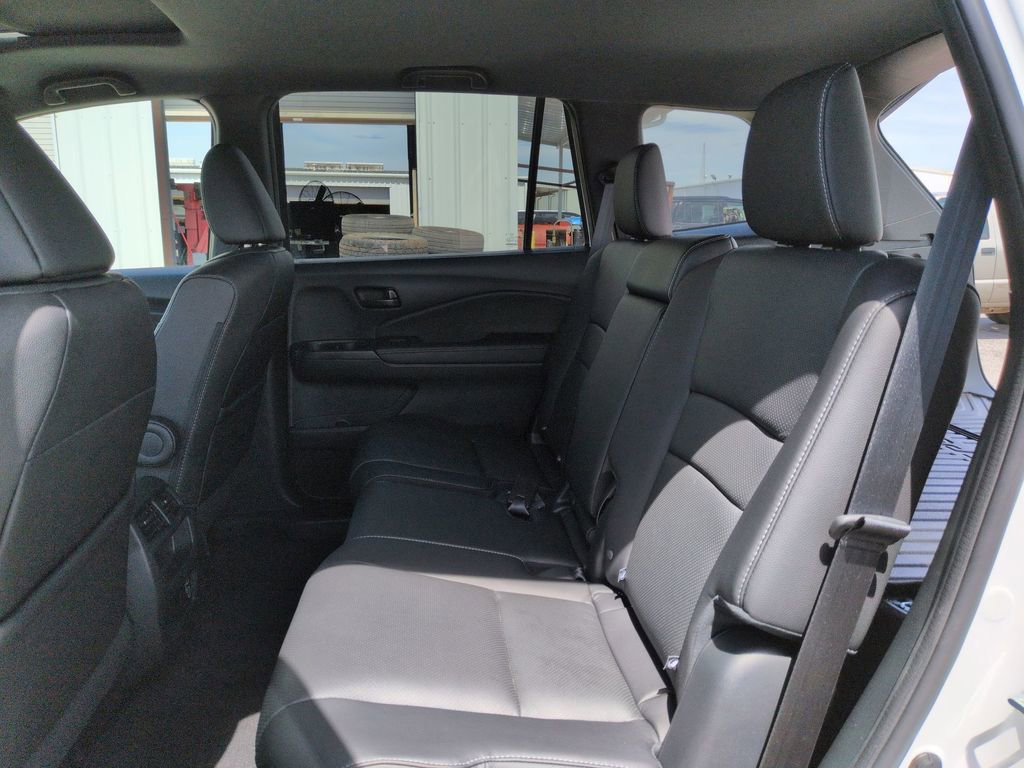 Used 2023 Honda Passport EX-L image 23