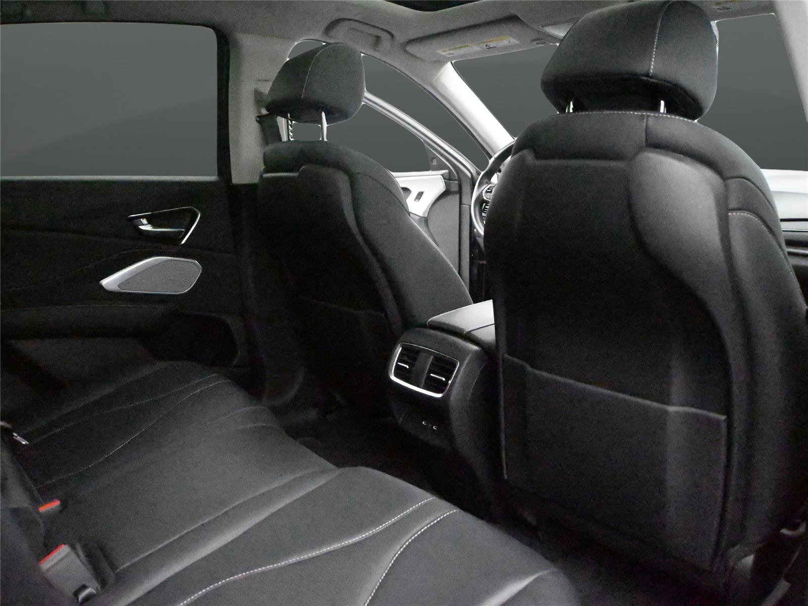 Used 2023 Acura RDX AWD w/ Technology Package image 18
