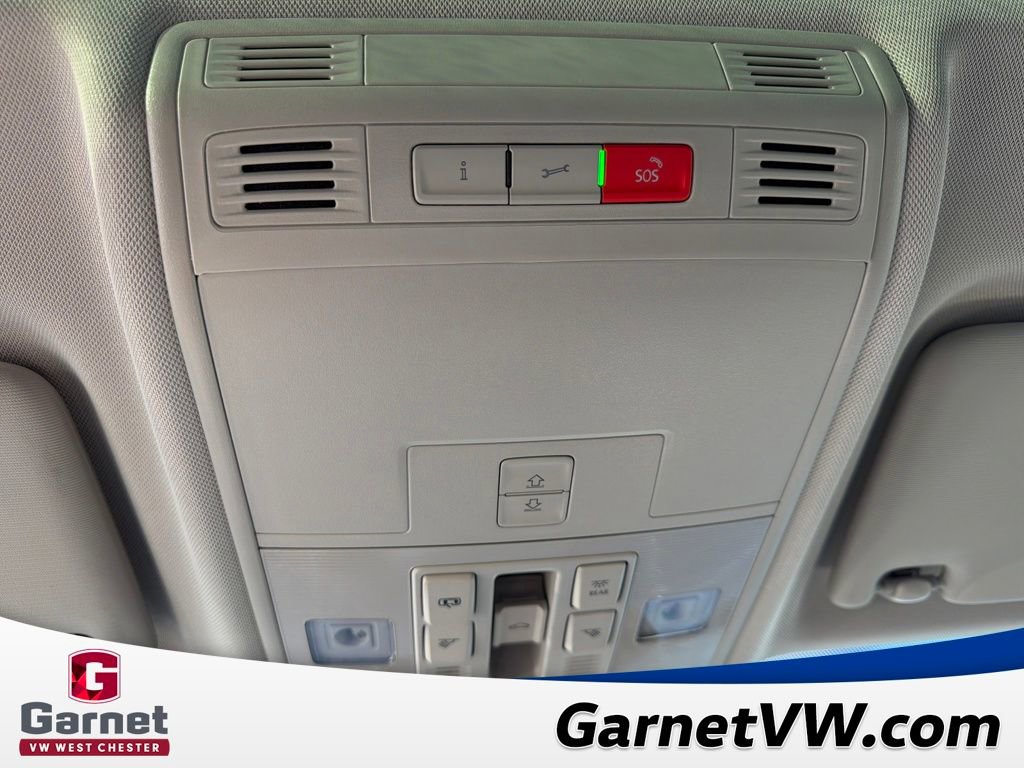 New 2026 Volkswagen Taos SE image 24