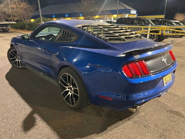 Used 2017 Ford Mustang Coupe image 5